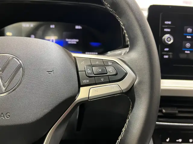 2025 Volkswagen Taos - Photo 23