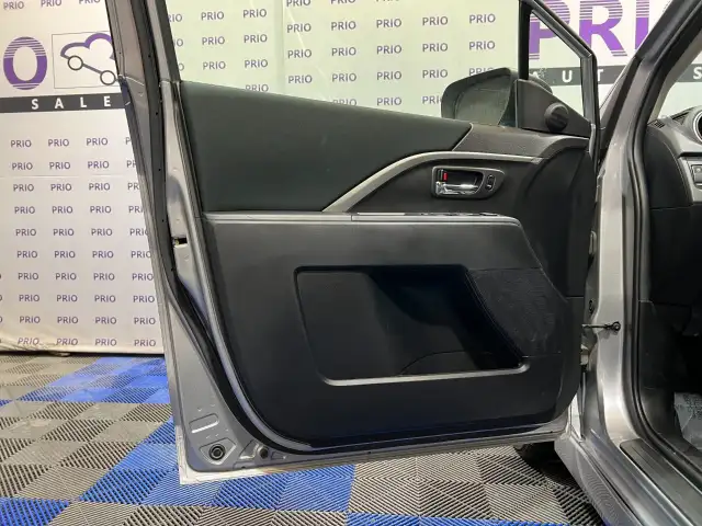 2017 Mazda Mazda5 - Photo 10