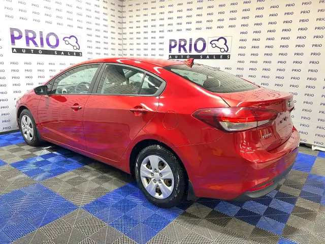 2018 Kia Forte - Photo 3