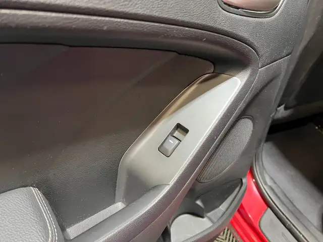 2018 Kia Forte - Photo 16