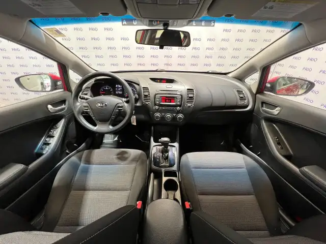 2018 Kia Forte - Photo 20