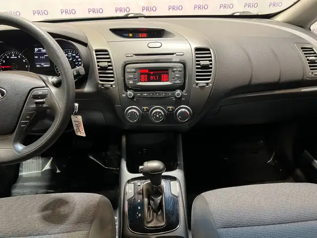 2018 Kia Forte - Photo 30