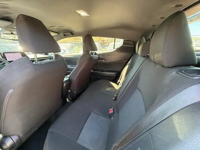 2019 Toyota C-HR C-HR LE FWD - Photo 11