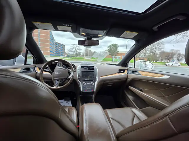 2015 Lincoln MKC AWD 4dr - Photo 11