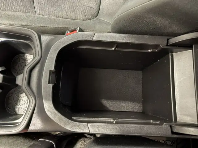 2020 TOYOTA RAV4 LE AWD - Photo 14