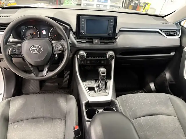 2020 TOYOTA RAV4 LE AWD - Photo 19
