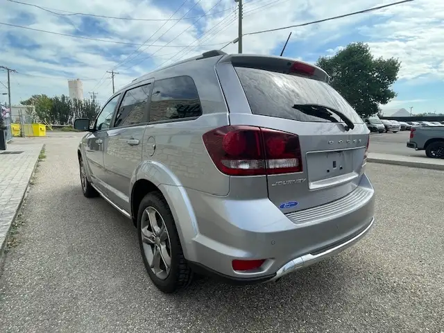 2017 Dodge Journey FWD 4dr Crossroad - Photo 8