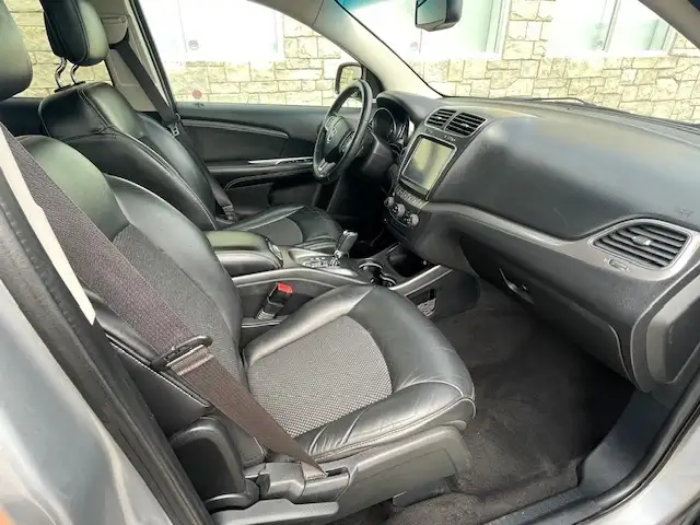 2017 Dodge Journey FWD 4dr Crossroad - Photo 14