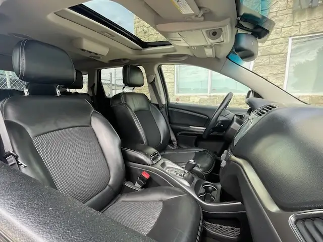 2017 Dodge Journey FWD 4dr Crossroad - Photo 15