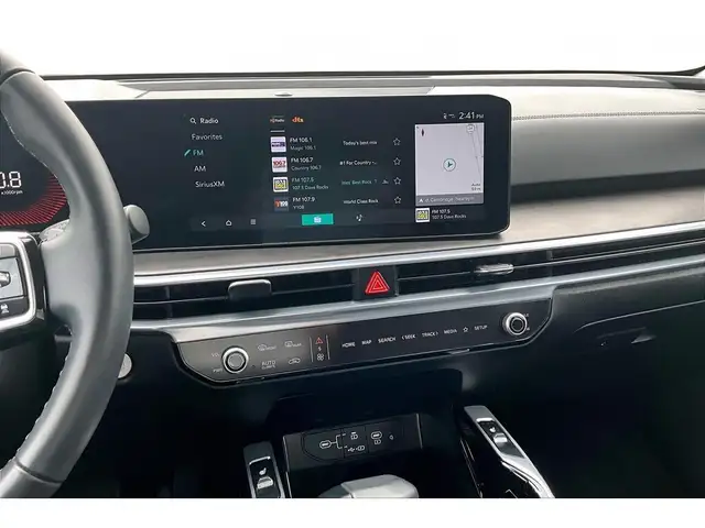 2025 Kia Sorento AWD | LEATHER | PANORAMIC SUNROOF | BLIND SPOT - Photo 5