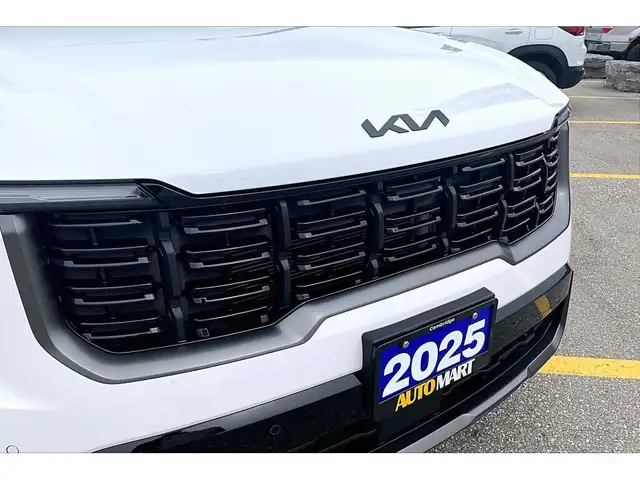 2025 Kia Sorento AWD | LEATHER | PANORAMIC SUNROOF | BLIND SPOT - Photo 28