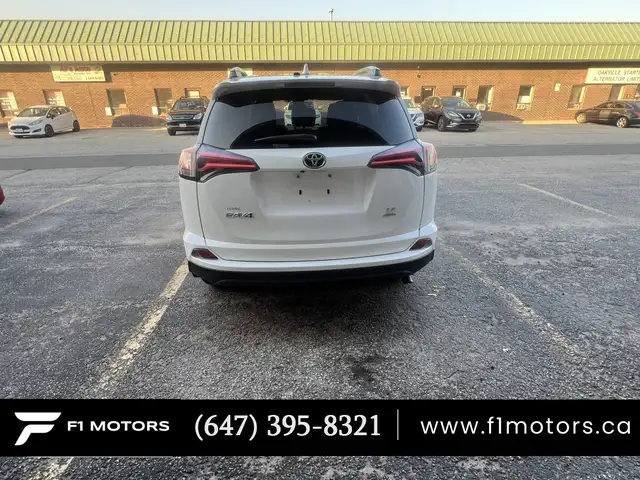 2018 Toyota RAV4 LE AWD | Certified | 5 Service Records - Photo 3
