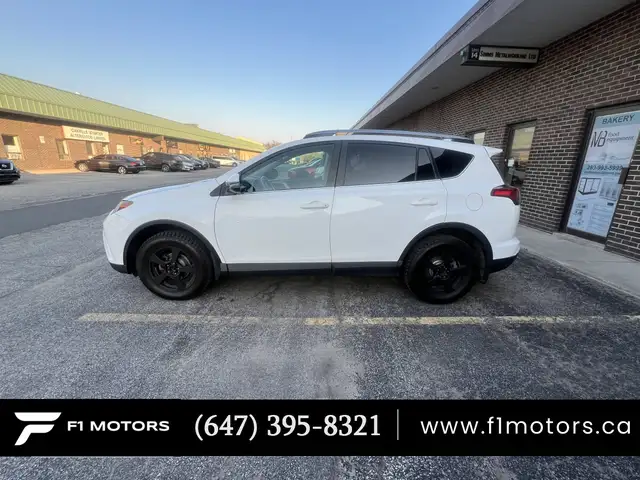 2018 Toyota RAV4 LE AWD | Certified | 5 Service Records - Photo 4