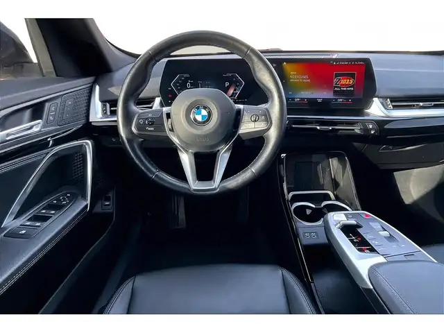 2023 BMW X1 AWD | LEATHER | SUNROOF | NAV | - Photo 3