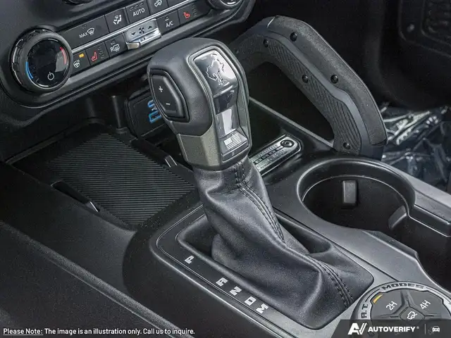 2026 Ford Bronco - Photo 13