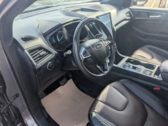 2022 Ford Edge - Photo 3
