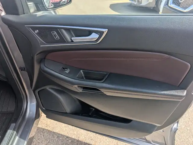 2022 Ford Edge - Photo 13