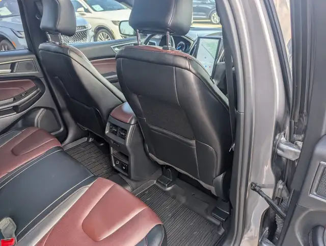 2022 Ford Edge - Photo 17