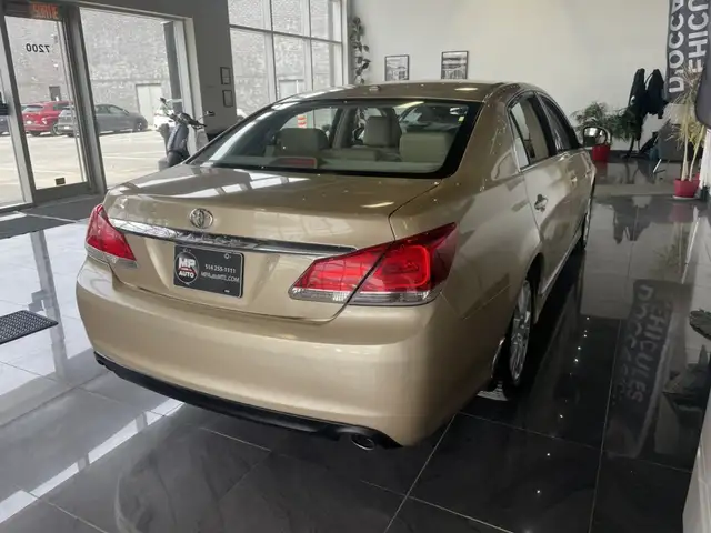 2011 Toyota Avalon XLS - Photo 7