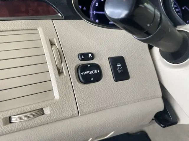 2011 Toyota Avalon XLS - Photo 18