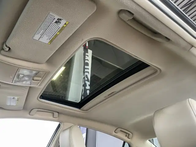 2011 Toyota Avalon XLS - Photo 26