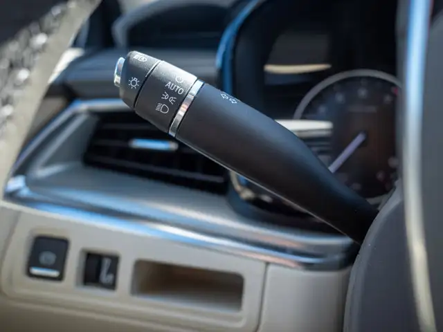 2022 Cadillac XT5 AWD Premium Luxury - Folding Mirrors | Blind - Photo 20