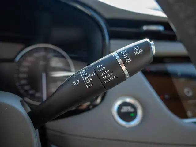 2022 Cadillac XT5 AWD Premium Luxury - Folding Mirrors | Blind - Photo 27