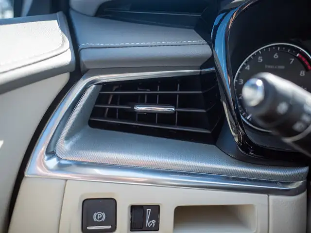 2022 Cadillac XT5 AWD Premium Luxury - Folding Mirrors | Blind - Photo 41