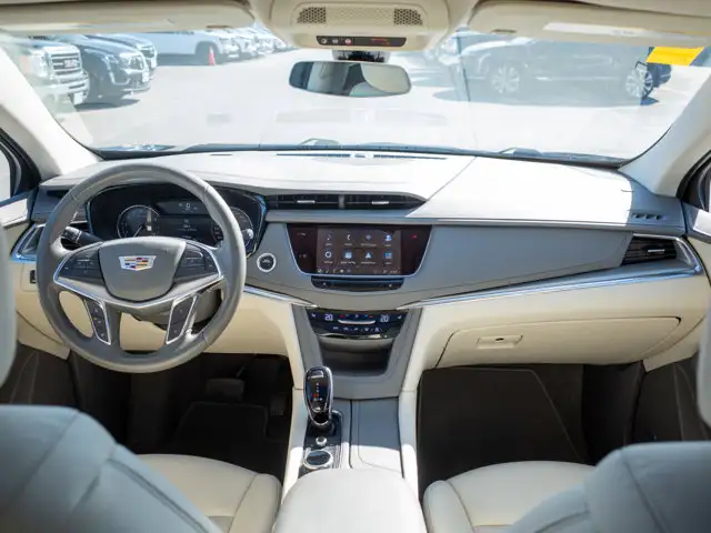 2022 Cadillac XT5 AWD Premium Luxury - Folding Mirrors | Blind - Photo 42