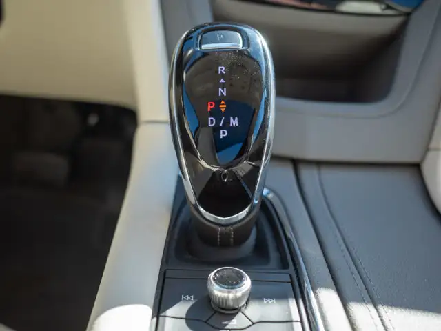 2022 Cadillac XT5 AWD Premium Luxury - Folding Mirrors | Blind - Photo 52