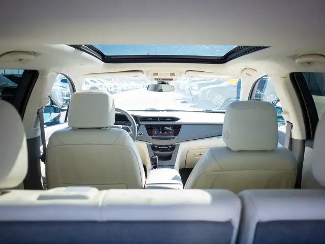 2022 Cadillac XT5 AWD Premium Luxury - Folding Mirrors | Blind - Photo 55