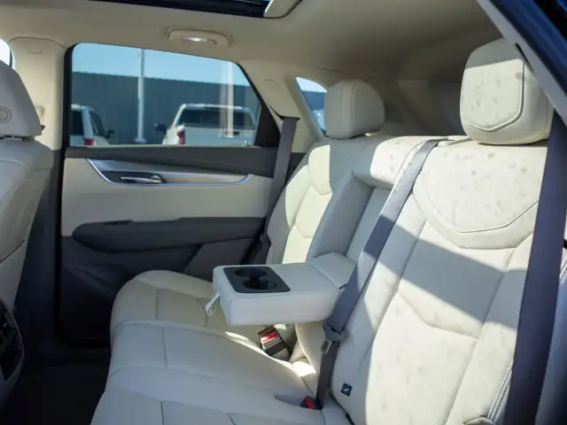 2022 Cadillac XT5 AWD Premium Luxury - Folding Mirrors | Blind - Photo 58