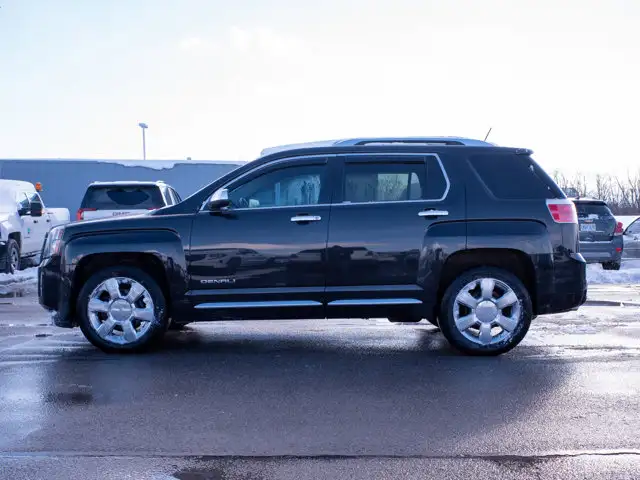 2015 GMC Terrain Denali - Power Seats Driver Memory - Photo 5