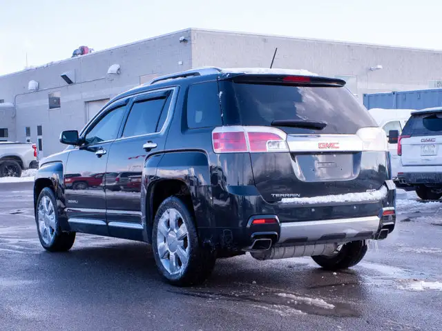 2015 GMC Terrain Denali - Power Seats Driver Memory - Photo 6