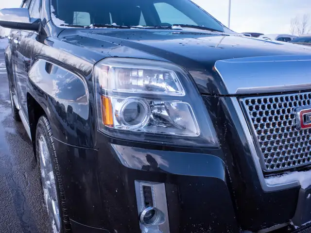 2015 GMC Terrain Denali - Power Seats Driver Memory - Photo 12