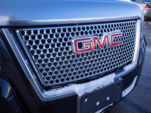2015 GMC Terrain Denali - Power Seats Driver Memory - Photo 13
