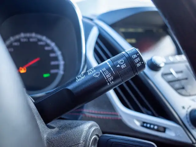 2015 GMC Terrain Denali - Power Seats Driver Memory - Photo 24