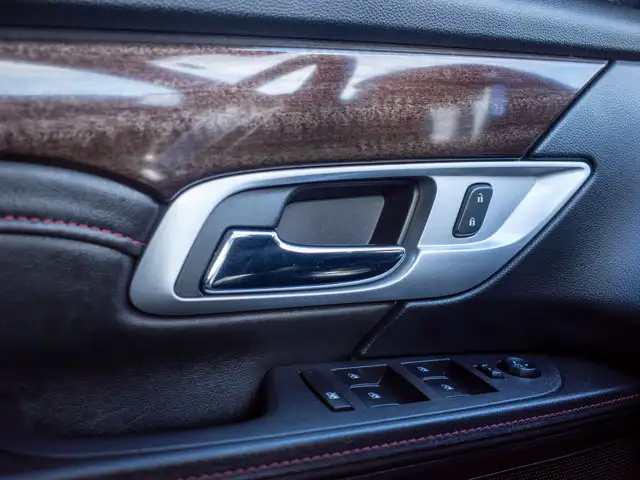 2015 GMC Terrain Denali - Power Seats Driver Memory - Photo 32