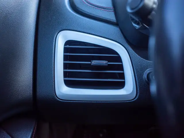 2015 GMC Terrain Denali - Power Seats Driver Memory - Photo 34