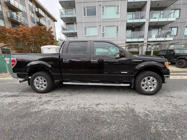 2013 Ford F-150 XLT 4X4 - Photo 4