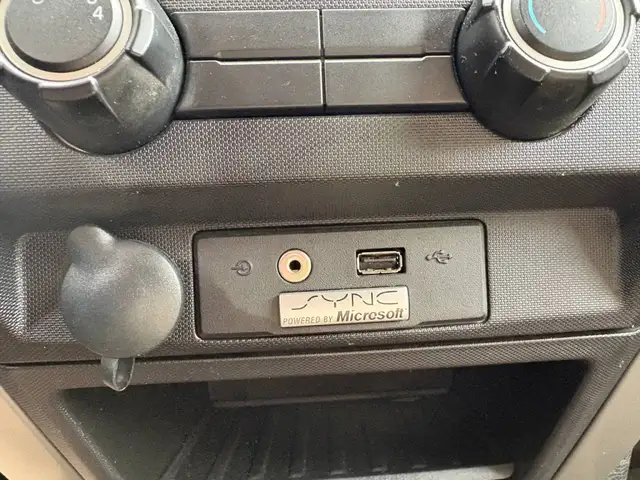 2013 Ford F-150 XLT 4X4 - Photo 17