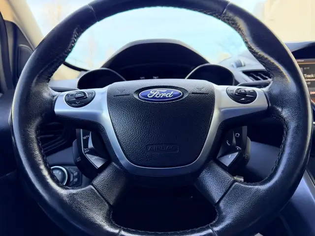 2014 Ford Escape SE 4dr Front-wheel Drive Automatic - Photo 20