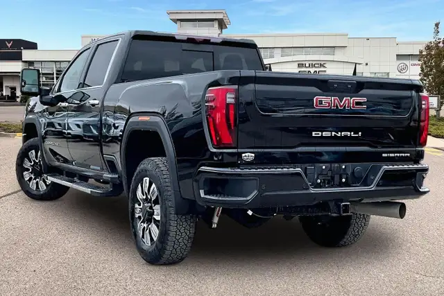 2024 GMC Sierra 3500HD Denali DENALI, 6.6L, TECHNOLOGY PACKAG... - Photo 14