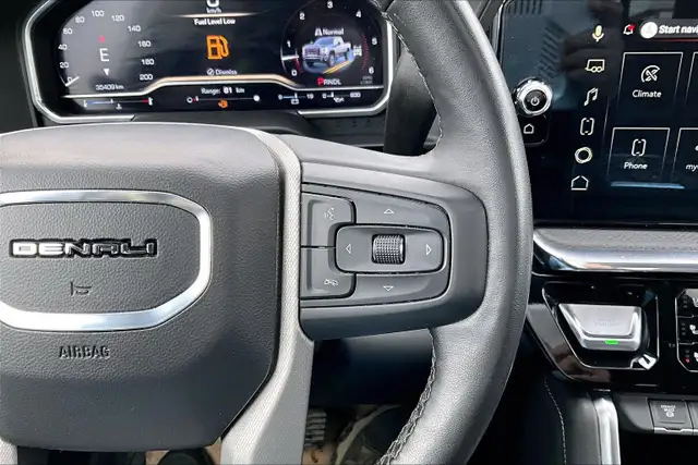 2024 GMC Sierra 3500HD Denali DENALI, 6.6L, TECHNOLOGY PACKAG... - Photo 23