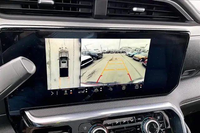 2024 GMC Sierra 3500HD Denali DENALI, 6.6L, TECHNOLOGY PACKAG... - Photo 25