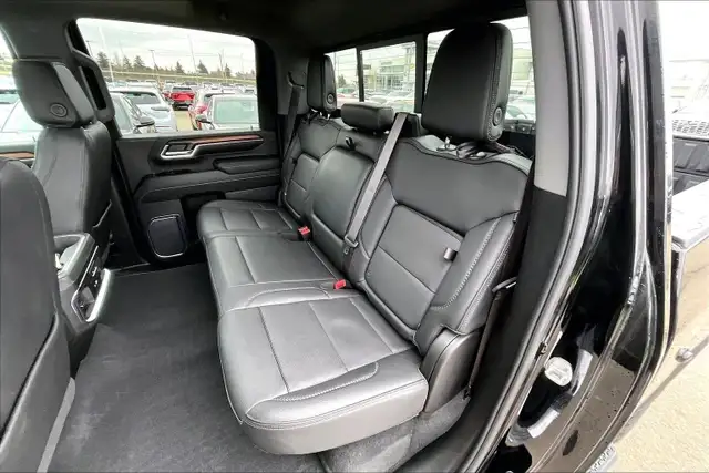 2024 GMC Sierra 3500HD Denali DENALI, 6.6L, TECHNOLOGY PACKAG... - Photo 29