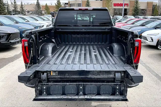 2024 GMC Sierra 3500HD Denali DENALI, 6.6L, TECHNOLOGY PACKAG... - Photo 31