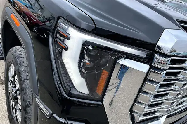 2024 GMC Sierra 3500HD Denali DENALI, 6.6L, TECHNOLOGY PACKAG... - Photo 33