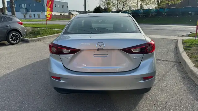 2018 Mazda Mazda3 GS NO ACCIDENTS-HEATED SEATS-BLIND SPOT MONITO - Photo 6