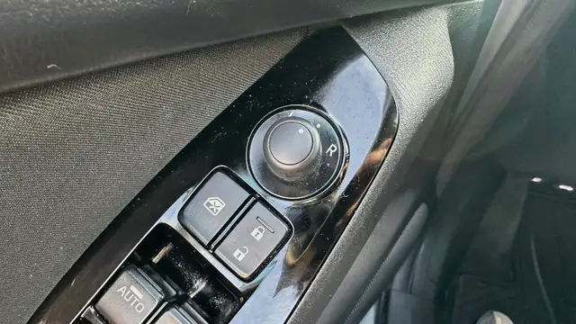 2018 Mazda Mazda3 GS NO ACCIDENTS-HEATED SEATS-BLIND SPOT MONITO - Photo 11